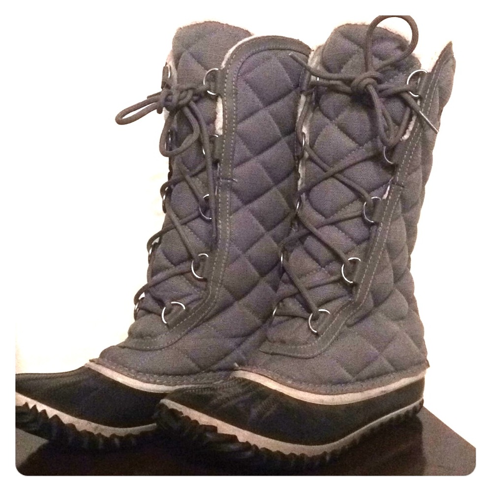 Tall Sorel out n about boots